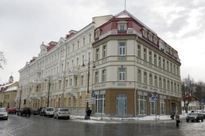 Bevardis: visame pasaulyje garsiu "Kempinski" vardu statinys, įsitaisęs Arkikatedros kaimynystėje, pasigirti vis dar negali.