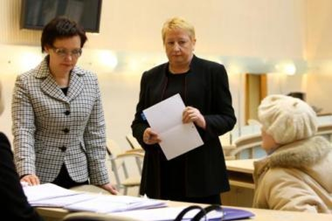 Seimo kontrolierius burtų lazdelės neturi