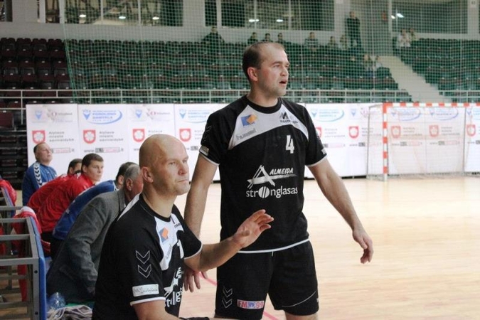 Kauniečius ir vilniečius aplenkė dzūkų rankinio ekipa