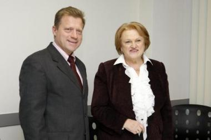 Pajėgos: K.Prunskienė ir R.Mačiulaitis džiaugiasi, kad Lietuvos liaudies partijos pozicijos stiprėja ne tik Klaipėdos, bet ir kituose šalies regionuose.