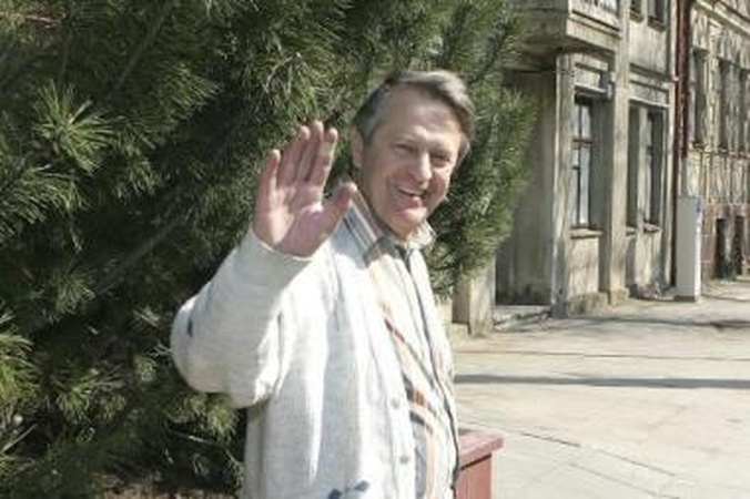 Vaistai: V.Mačiulis, devynerius metus kovojęs su hepatito C virusu ir jį pagaliau nugalėjęs, visiems sergantiesiems pataria: turėkite valios gydytis.