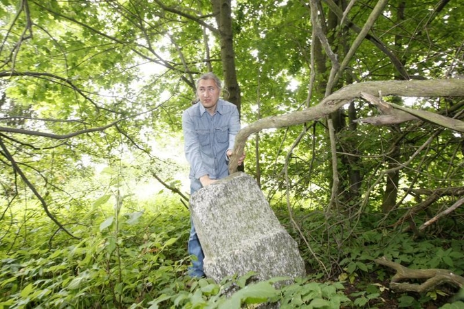 Laisvoji  ekonominė  zona kuriasi ant  kapų   