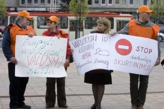 Veiksmai: praėjusią savaitę bendrovės "Vilniaus troleibusai" darbuotojų profesinė sąjunga surengė piketą, o dabar miesto valdžiai pateikė planą, kaip sunkmečiu sutaupyti.