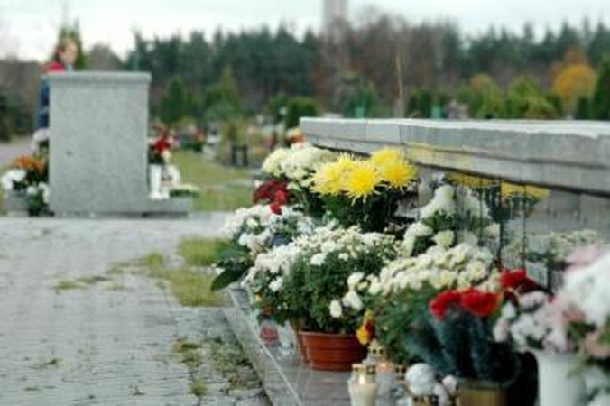 Svajonės: gyventojai kol kas priversti lūkuriuoti antrojo kolumbariumo atsiradimo uostamiestyje.