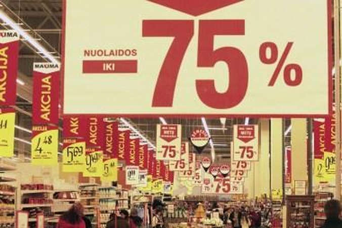 Vilionės: prekybos centrų akcijų suvilioti žmonės neretai pasijaučia tiesiog apgauti – geriau įsigilinus paaiškėja, kad akcijinė kaina nesiskiria nuo įprastinės, prekės būna...