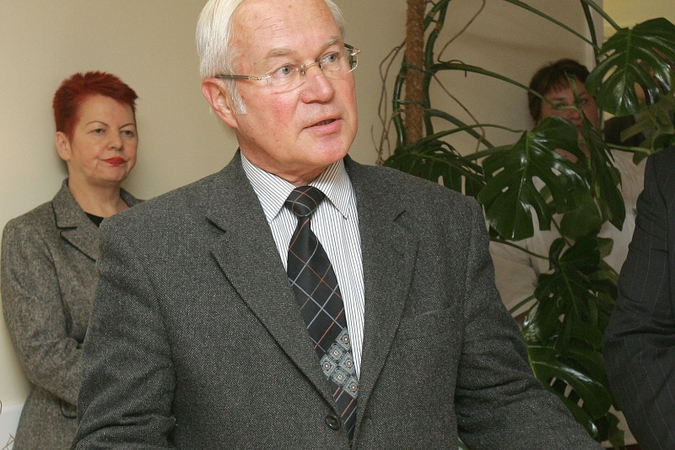 Akistata su mirtimi profesoriaus V.Grabausko nepalaužė