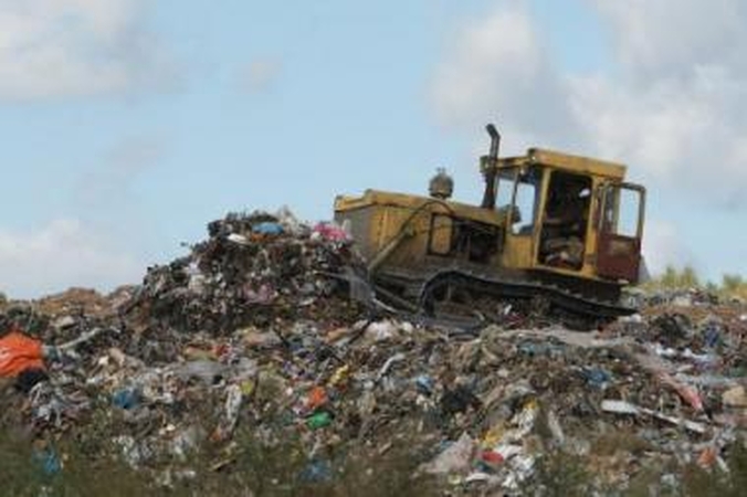 Svarstoma nauja atliekų vežimo tvarka