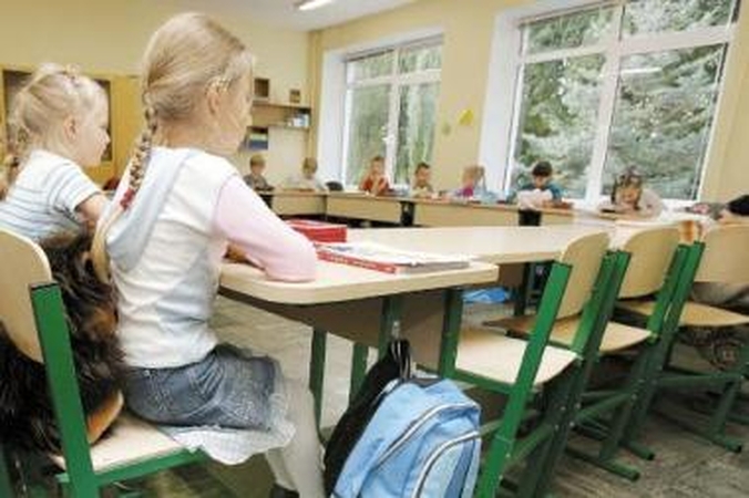 Pokytis: daugelyje mokyklų suolai jau būna pritaikyti pagal vaikų ūgį.