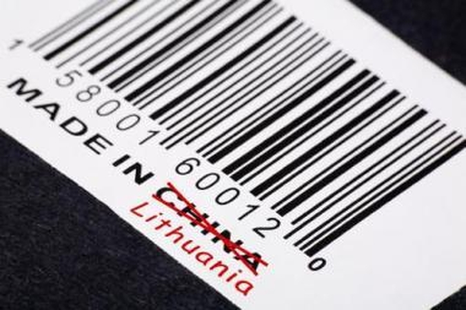 Sprendimas: kai kuriuos "lietuviškus" produktus gaminti užsienyje labiau apsimoka dėl pigesnės darbo jėgos, žaliavų ir mažesnių mokesčių.