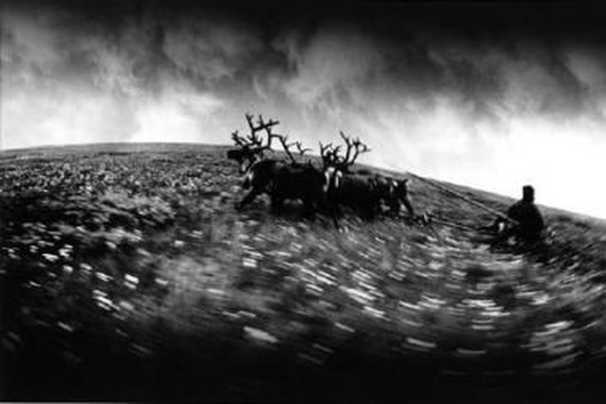 Fotografijos – apie žemę ir žmones