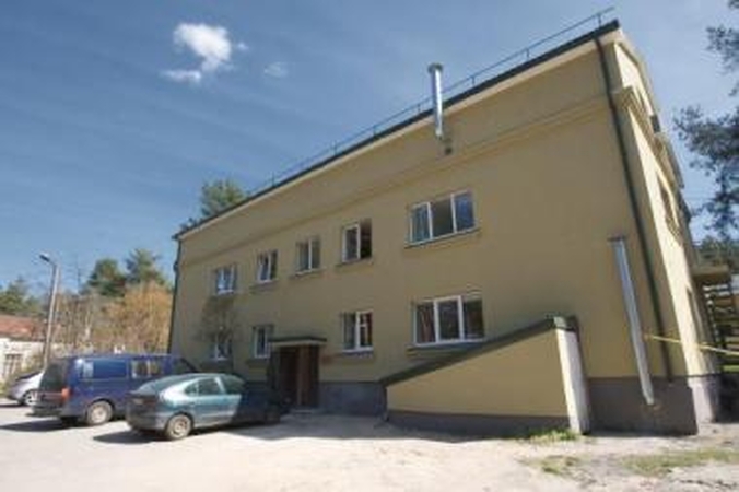 Ginasi: AIDS centro vadovybė tikino gretimo namo gyventojams nustatanti tokią elektros energijos kainą, kokią moka ir pati medicinos įstaiga.