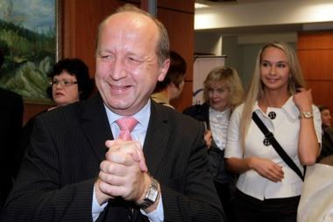 Kodėl premjero humoras skamba makabriškai?