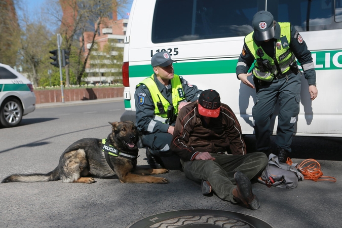 Miesto centre – daugybė policijos, aidėjo šūviai